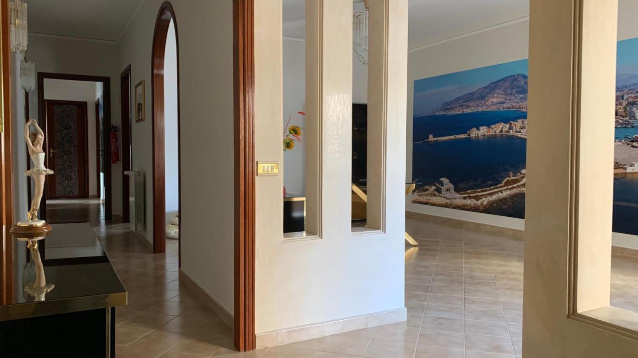 La Casa Di Angelica Apartment Trapani Luaran gambar