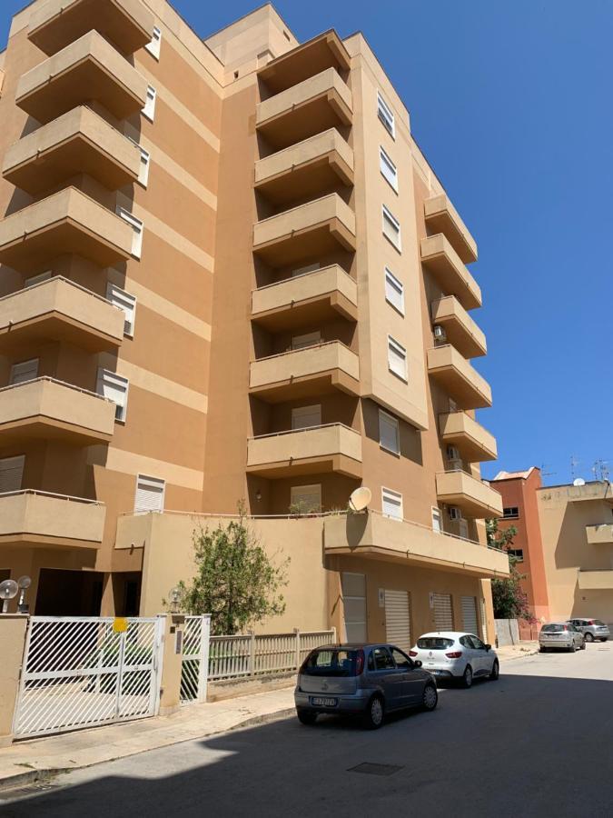 La Casa Di Angelica Apartment Trapani Luaran gambar